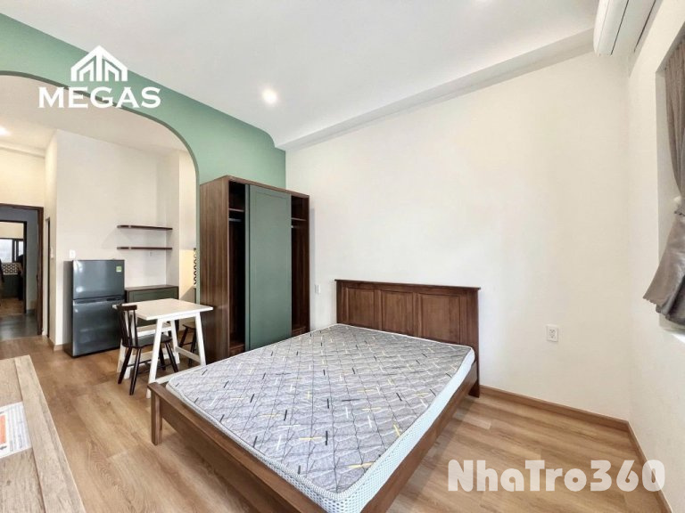 Căn hộ full nội thất ban công 40m2 Nguyễn Khoái