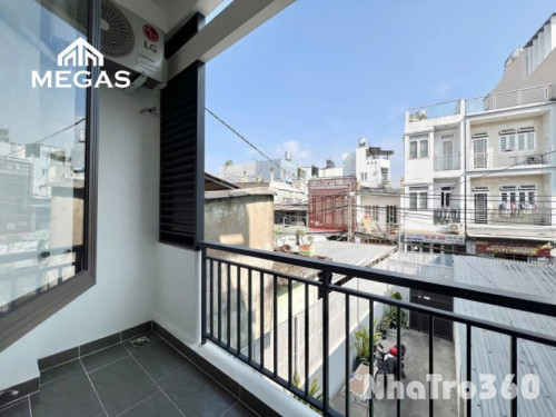 Căn hộ full nội thất ban công 40m2 Nguyễn Khoái