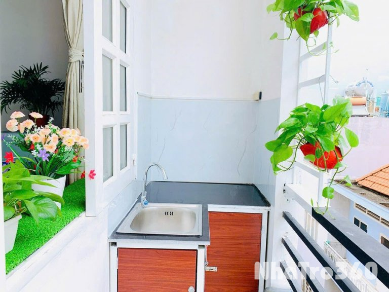 Căn hộ full nội thất ban công Tô Hiến Thành Q10