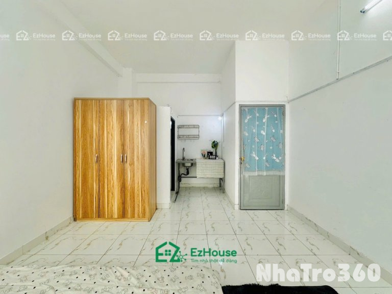 Phòng full nội thất, cửa sổ, giá rẻ