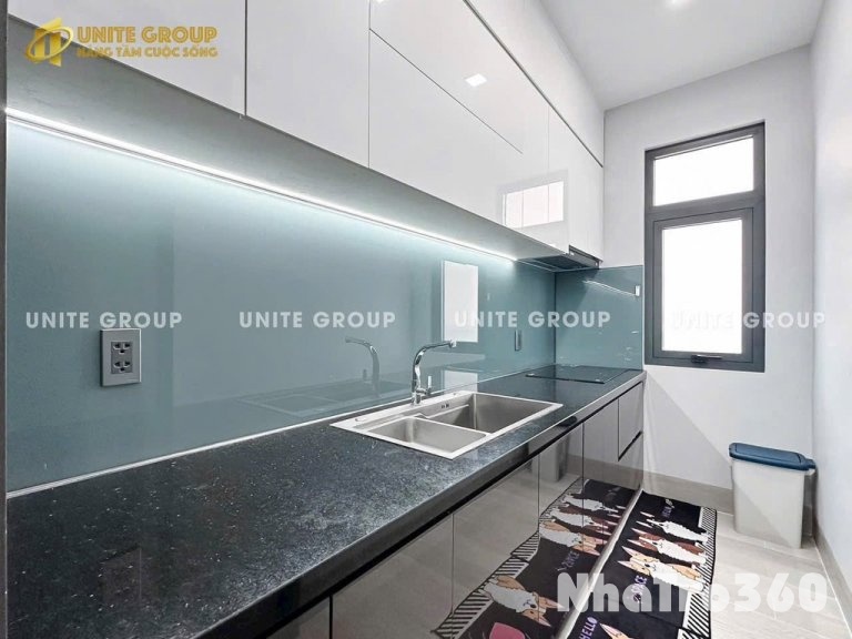 Cho thuê căn studio bancon full nội thất quận 1