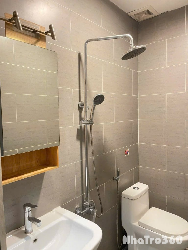 Cho thuê căn hộ Studio Ban công Q1 gần chợ Bến Thành, Ngã Sáu Phù Đổng