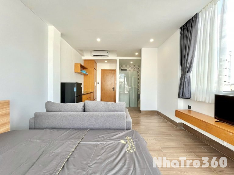 Cho thuê căn hộ Studio Ban công Siêu thoáng Q3 gần cầu Kiệu, chợ Tân Định