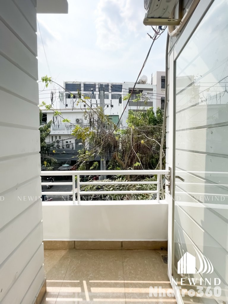 Studio ban công full nội thất gần Lotte Mart , ĐH Tôn Đức Thắng