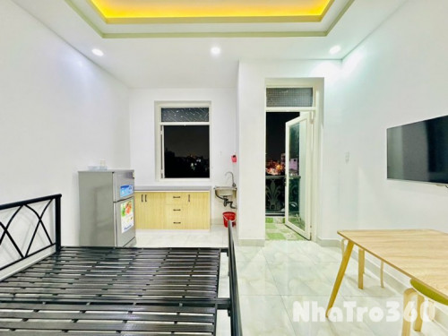 Full nội thất, ban công, cửa sổ, tự do