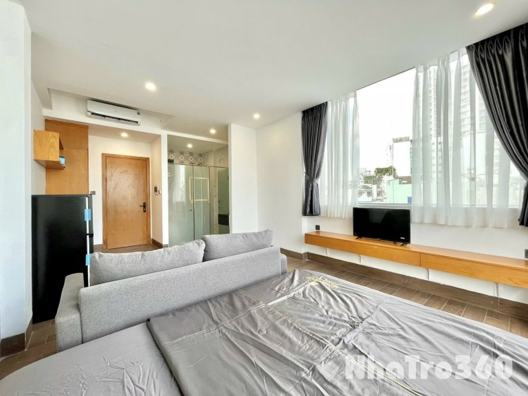 Cho thuê căn hộ Studio Ban công Siêu thoáng Q3 gần cầu Kiệu, chợ Tân Định