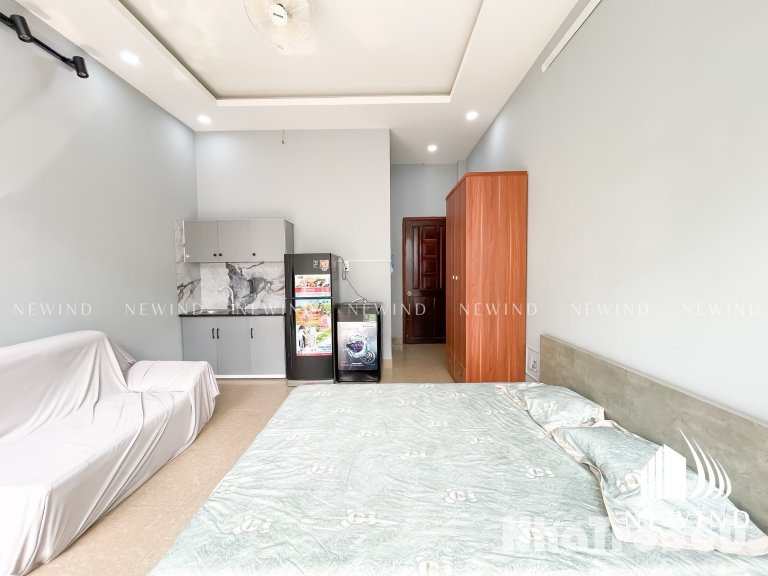 Studio ban công full nội thất gần Lotte Mart , ĐH Tôn Đức Thắng