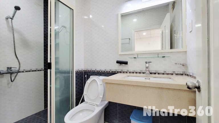 🏠Cho thuê căn hộ 1 Phòng ngủ riêng, Ban công rộng đến 70m2 Q1 gần công viên Lê Văn Tám, chợ Tân Định