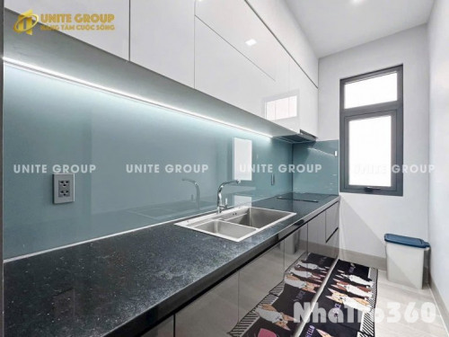 Cho thuê căn studio bancon full nội thất quận 1