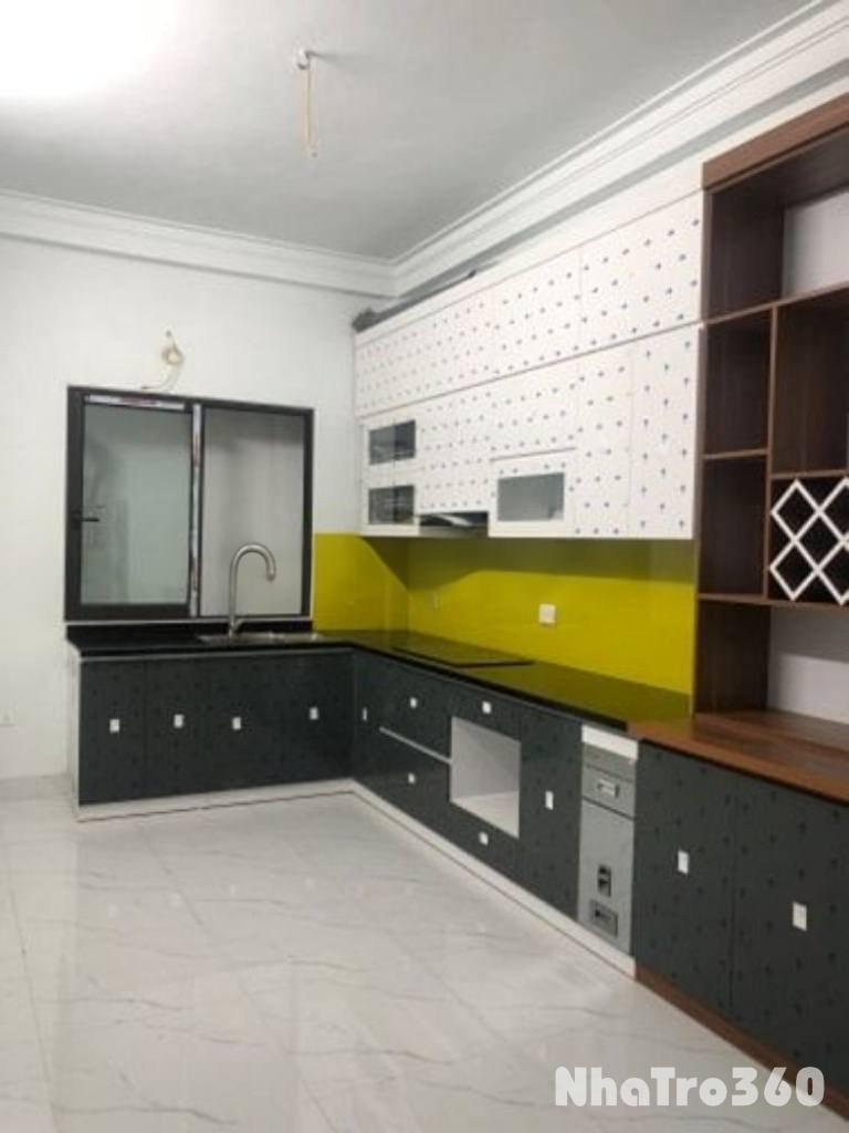 Cho thuê nhà Phố Giáp Nhị ô tô đỗ cổng, 2 tầng x 42m2, 2 ngủ