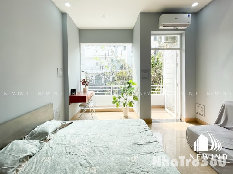 Studio ban công full nội thất gần Lotte Mart , ĐH Tôn Đức Thắng