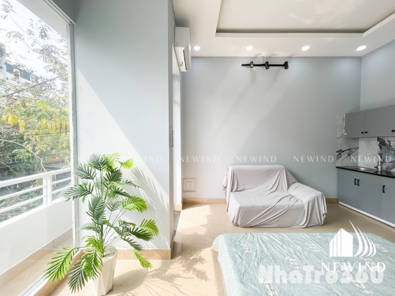 Studio ban công full nội thất gần Lotte Mart , ĐH Tôn Đức Thắng