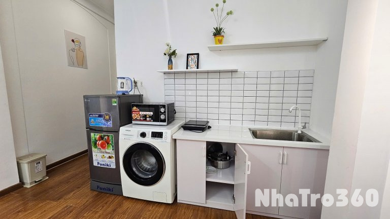 CĂN HỘ 1 PN BAN CÔNG FULL NỘI THẤT QUẬN 1 GẦN CẦU KHÁNH HỘI