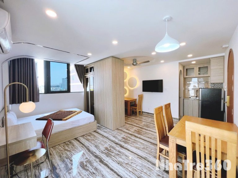 Căn Penhouse full nội thất ban công Dạ Nam quận 8