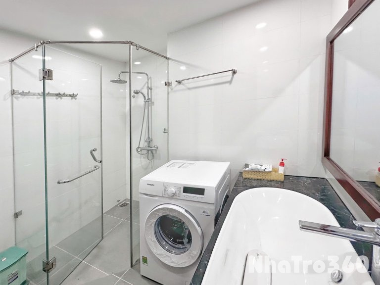 Cho thuê căn hộ Studio Cửa sổ, Máy giặt riêng Q1 gần cầu Calmette, cầu Ông Lãnh