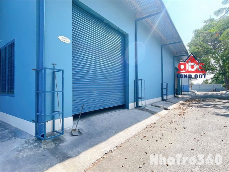 XT224 xưởng sản xuất phục vụ nhiều ngành nghề. khuôn viên dùng chung. có bể XLNT