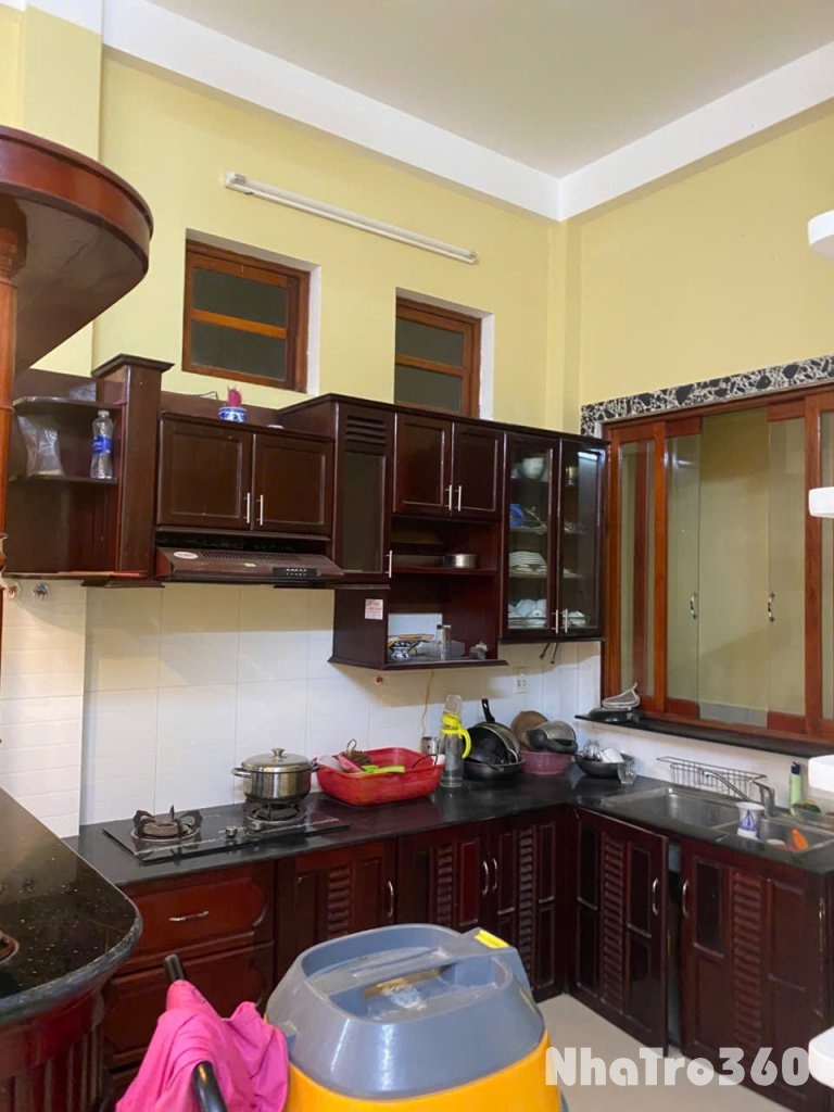 📣 Cho thuê nhà 3 tầng ở Kiểm Huệ, Ngay trung tâm tp.