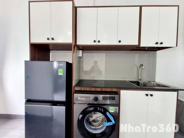 Cho thuê căn hộ Studio Vách ngăn, Ban công, Máy giặt riêng Q10 gần GO Miền Đông, Vạn Hạnh Mall