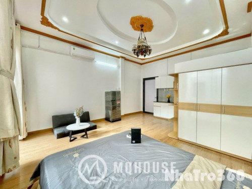 Studio ban công lớn full nội thất gần ĐH Văn Hiến