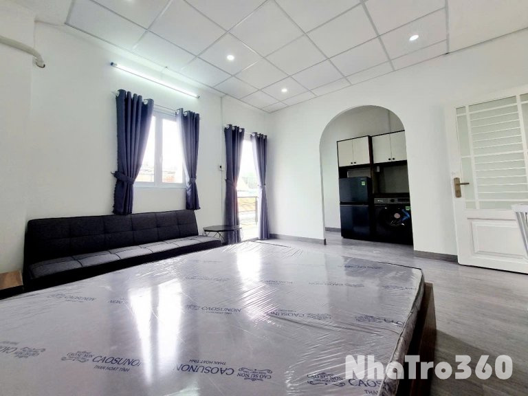 Cho thuê căn hộ Studio Vách ngăn, Ban công, Máy giặt riêng Q10 gần GO Miền Đông, Vạn Hạnh Mall