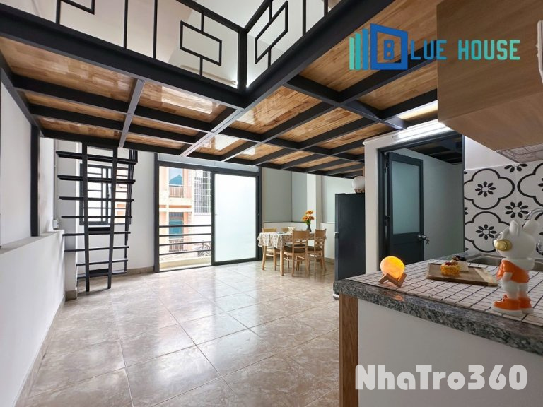 Duplex ban công lớn full nội thất siêu rộng