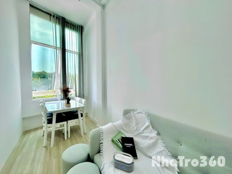 Căn hộ 2pn gần sân bay TSN nhiều cửa sổ đón gió