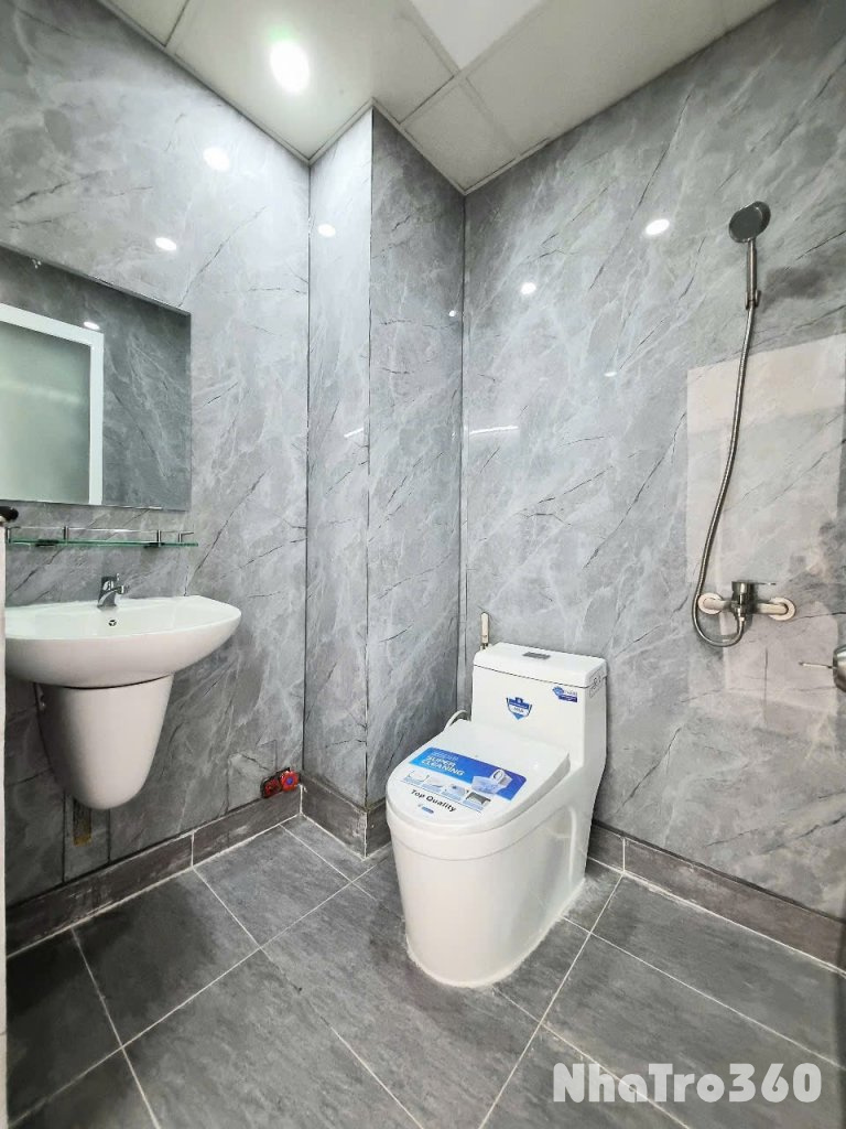 Cho thuê căn hộ Studio Vách ngăn, Ban công, Máy giặt riêng Q10 gần GO Miền Đông, Vạn Hạnh Mall