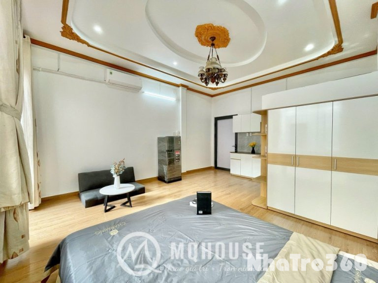 Studio ban công lớn full nội thất gần ĐH Văn Hiến