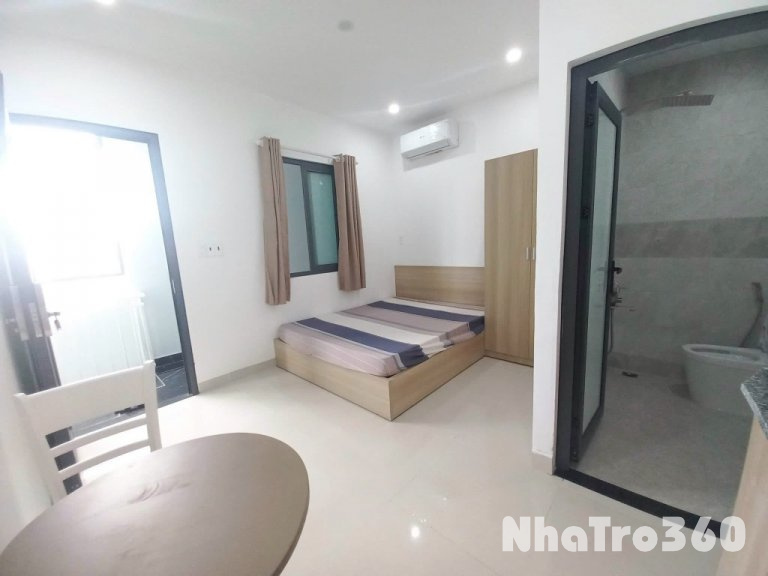 Căn hộ cửa sổ lớn, Quận 4, Hoàng Diệu, sát Quận 1