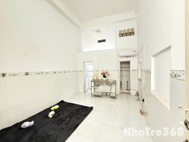 Ngay công viên Phú Lâm, giá mềm, rộng rãi