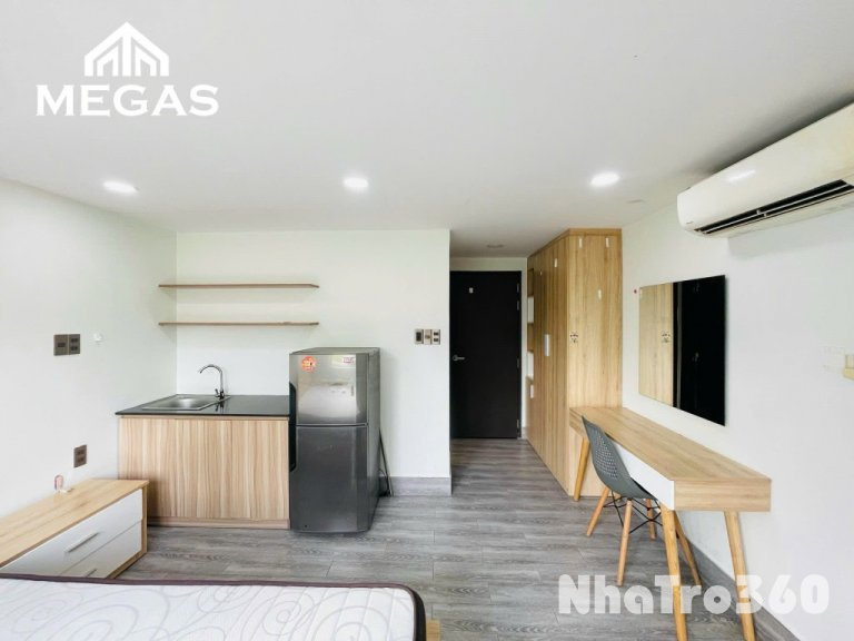 Căn Hộ Cửa Sổ Trời Ngay Công viên Hoàng Văn Thụ