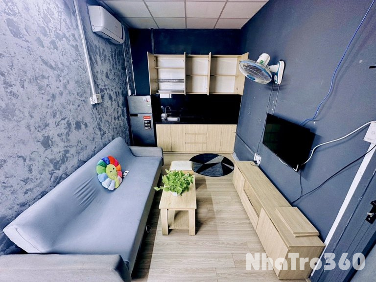 Căn hộ 1pn tách bếp view kính ngắm máy bay Tân Bìn