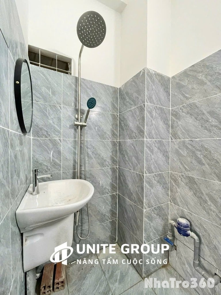 Căn hộ tách bếp, sau ĐH Luật, gần cầu Khánh Hội Q4