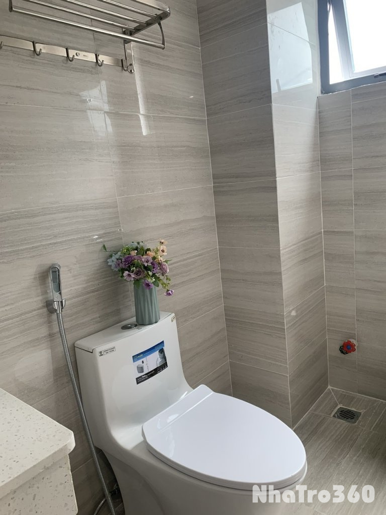 Cho thuê căn hộ cửa sổ, Q1, gần cầu Công Viên 23 Tháng 9, cầu Ông Lãnh, Đại Học Văn Lang