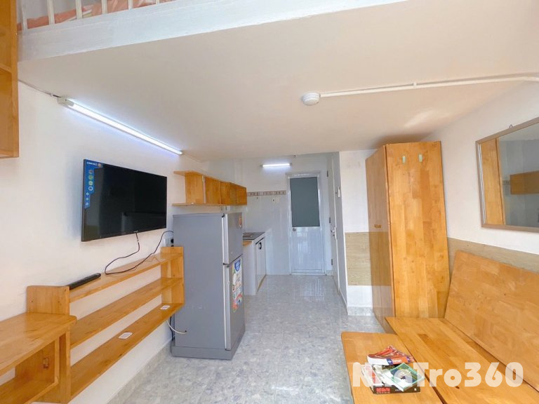 Duplex Ban Công 30m2 ngay Vòng Xoay Lê Văn Sỹ