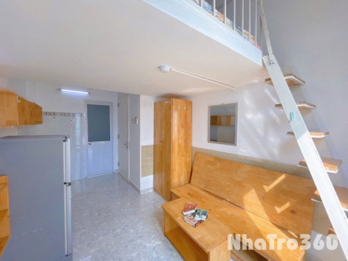 Duplex Ban Công 30m2 ngay Vòng Xoay Lê Văn Sỹ