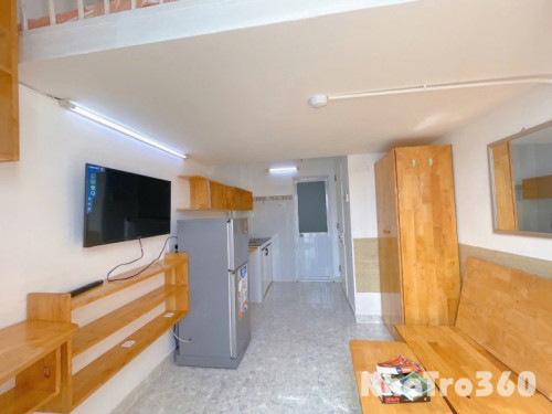 Duplex Ban Công 30m2 ngay Vòng Xoay Lê Văn Sỹ