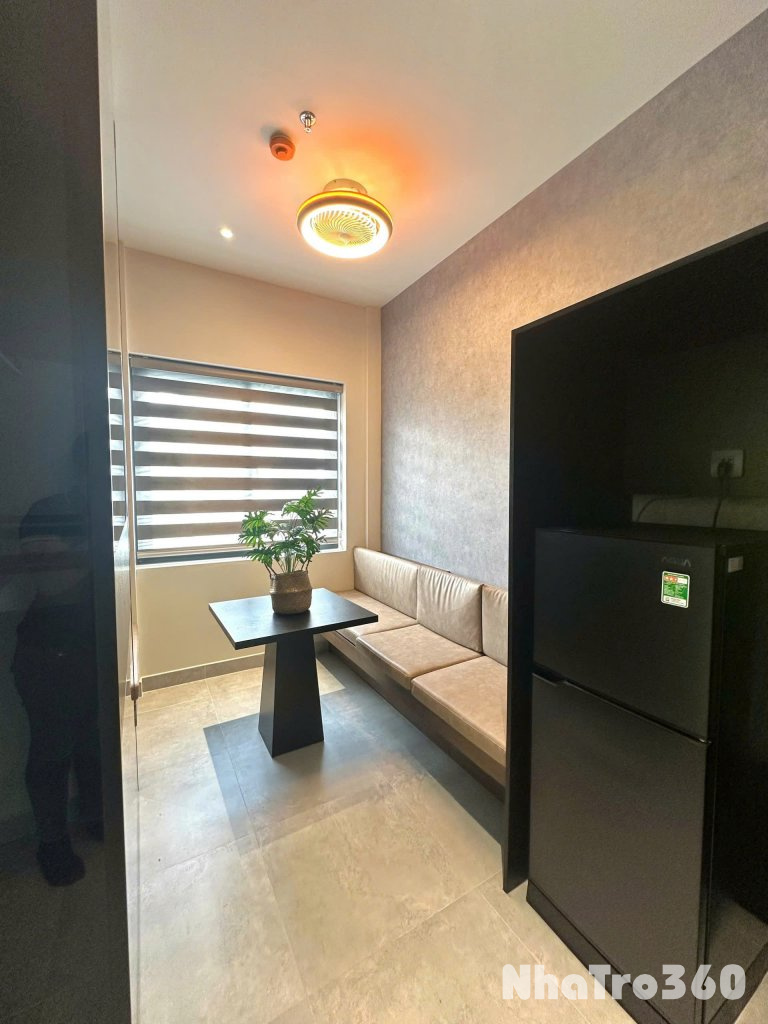 CĂN HỘ CÓ CỬA SỔ FULL NỘI THẤT QUẬN 4