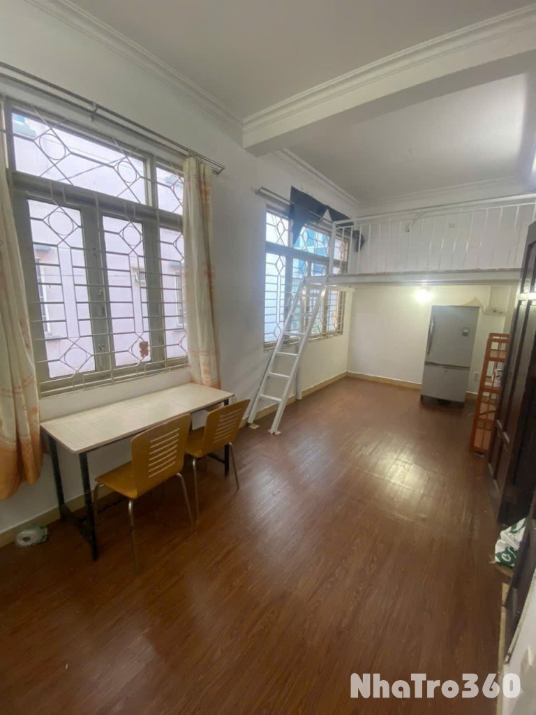 PHÒNG ĐẸP SIÊU RỘNG MÀ GIÁ HSSV TẠI Q3