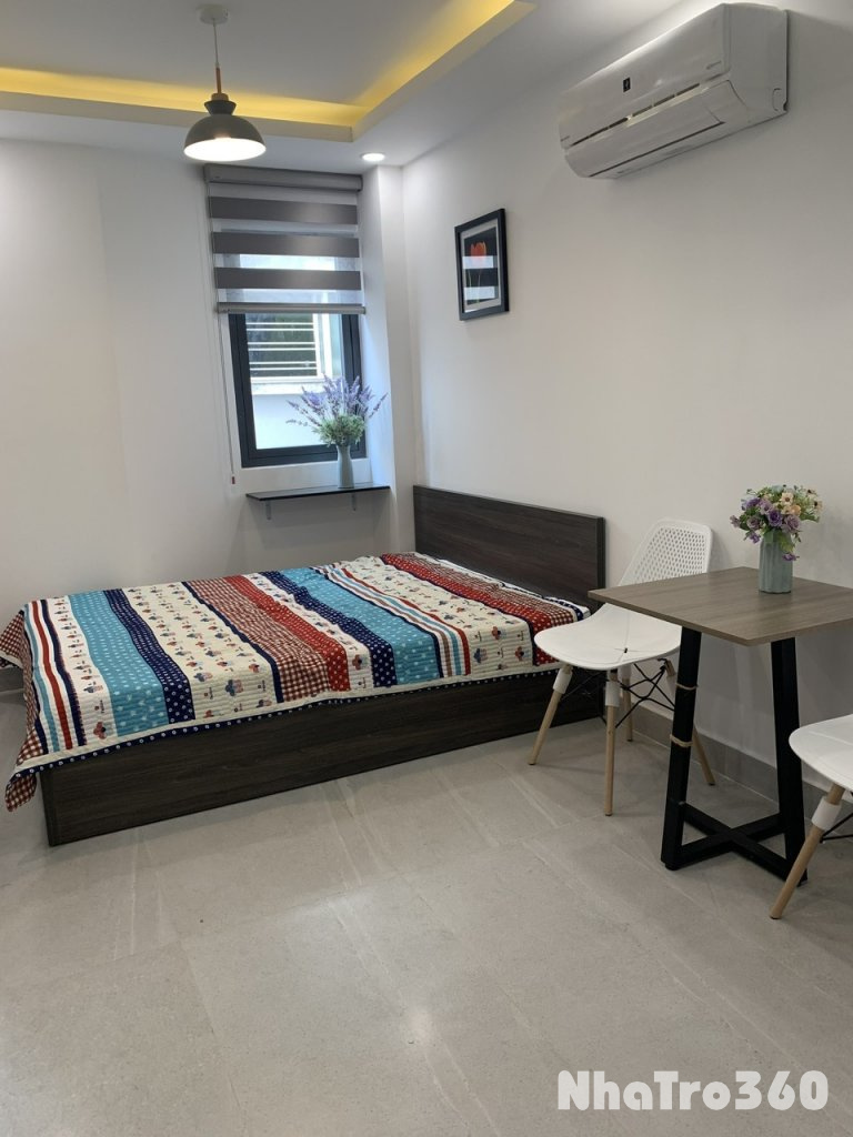 Cho thuê căn hộ cửa sổ, Q1, gần cầu Công Viên 23 Tháng 9, cầu Ông Lãnh, Đại Học Văn Lang