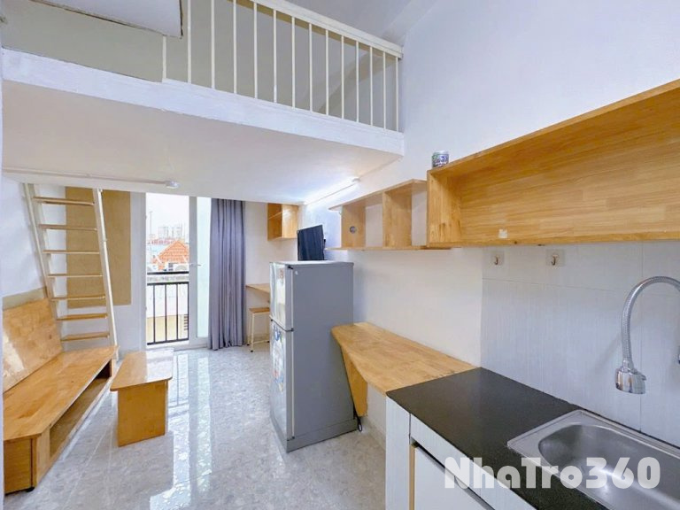 Duplex Ban Công 30m2 ngay Vòng Xoay Lê Văn Sỹ