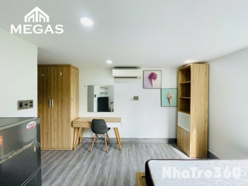 Căn Hộ Cửa Sổ Trời Ngay Công viên Hoàng Văn Thụ