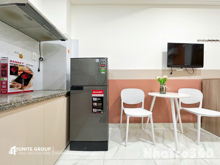 CĂN HỘ FULL NỘI THẤT NGAY TRUNG TÂM QUẬN 10 GẦN CÔNG TRƯỜNG DÂN CHỦ