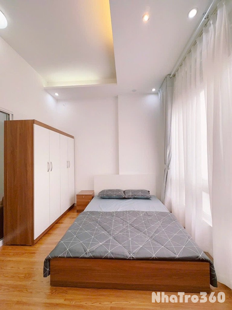 1PN CỬA SỔ TRỜI FULL NT GẦN SÂN BAY TSN TÂN BÌNH