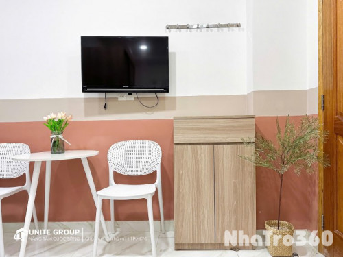 CĂN HỘ FULL NỘI THẤT NGAY TRUNG TÂM QUẬN 10 GẦN CÔNG TRƯỜNG DÂN CHỦ