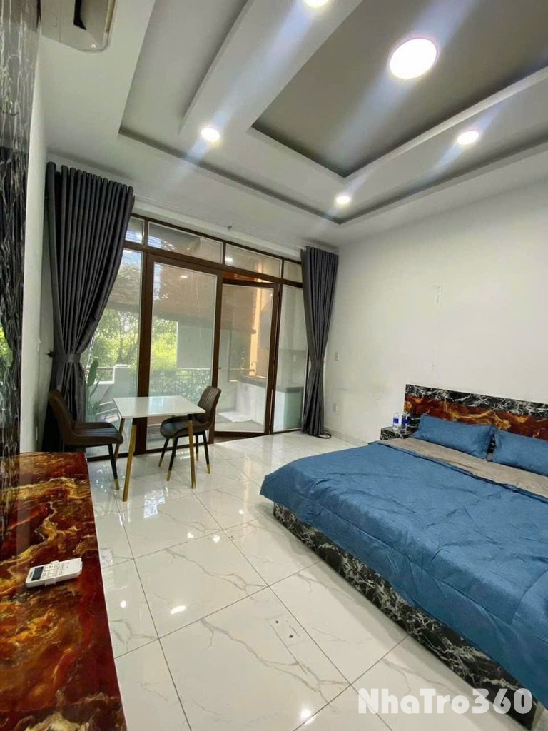 Căn hộ studio tách bếp 45m2 có ban công mặt tiền