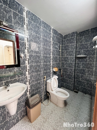 Cho thuê phòng trong nhà nguyên căn (chính chủ)