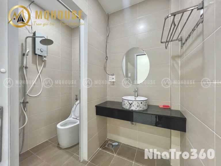 CHO THUÊ PHÒNG TRỐNG 1PN-1PK BAN CÔNG SẠCH SẼ Ở NGAY LÊ TẤN QUỐC