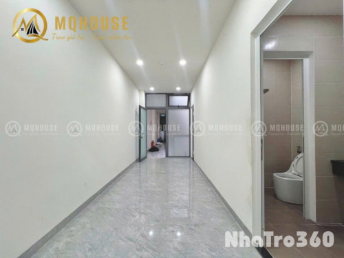 CHO THUÊ PHÒNG TRỐNG 1PN-1PK BAN CÔNG SẠCH SẼ Ở NGAY LÊ TẤN QUỐC