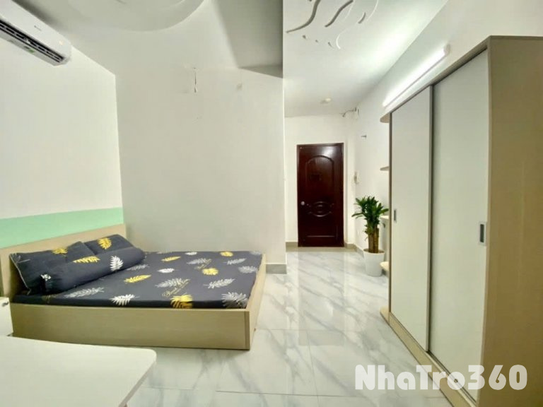 Ngay VHU, full nội thất, cửa sổ thoáng mát